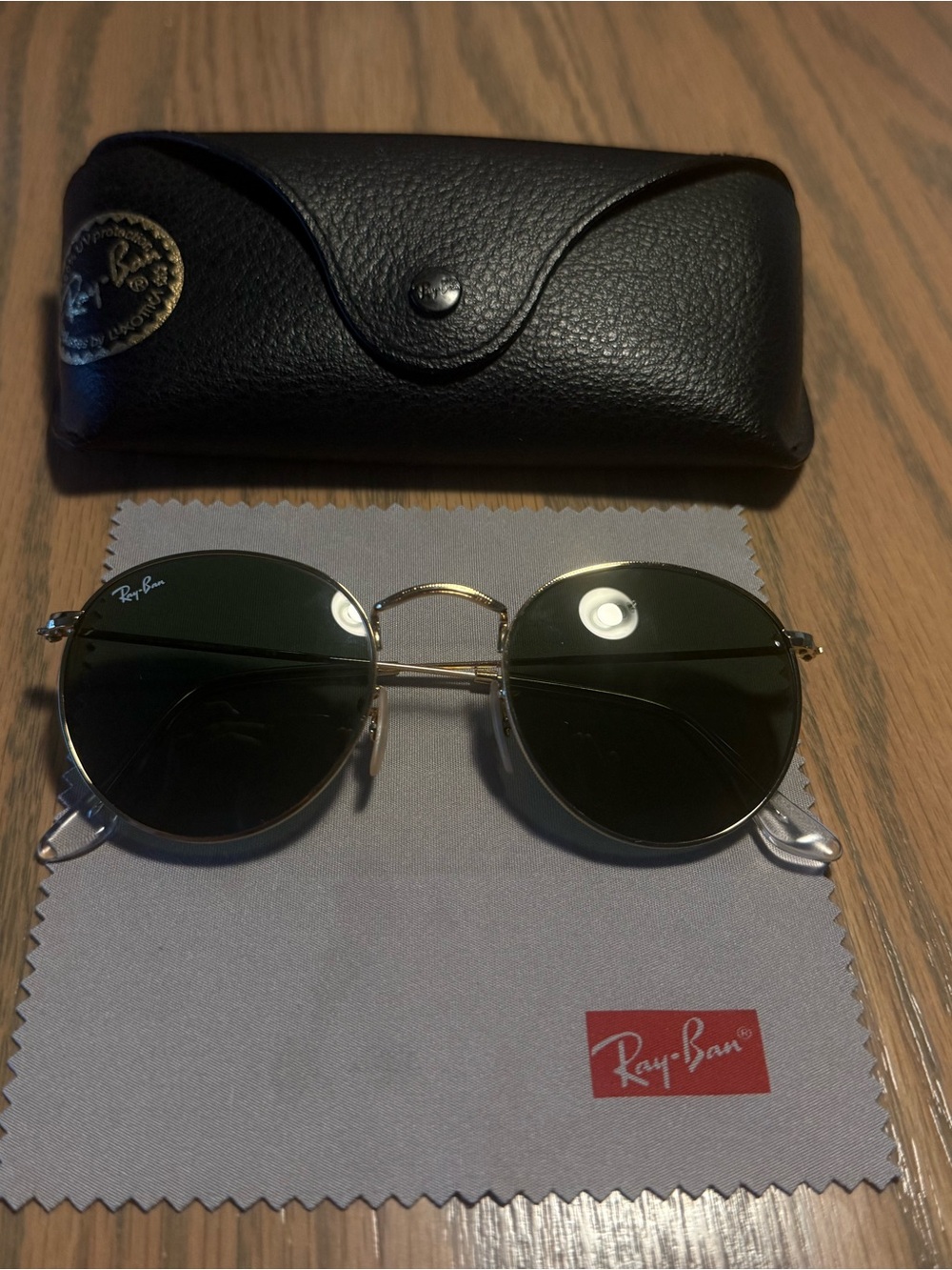 Ray-Ban Gold Frame Sunglasses with Dark Green Lenses